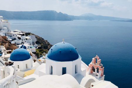 Santorini Travel Guide: What To See and Do In Santorini