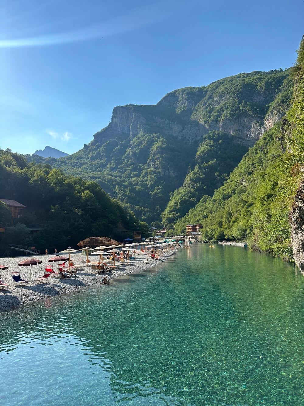 Clear blue water and sunny travel scenery