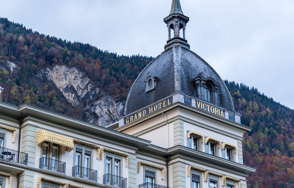 Selecting Grand Cayman’s Best Hotels Selecting Grand Cayman’s Best Hotels