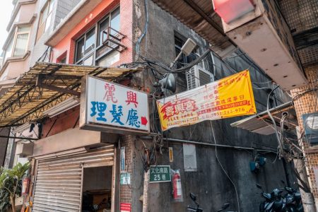 Hostel Travel 2026: Hostel Travel in 2026: Still the Cheapest Way to See the World?